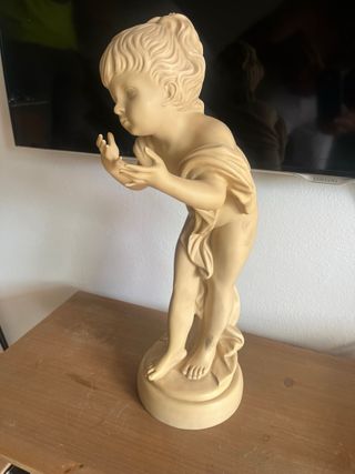 Escultura vintage de niño