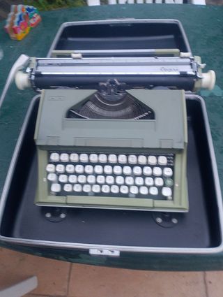Máquina de escribir Capri maletín