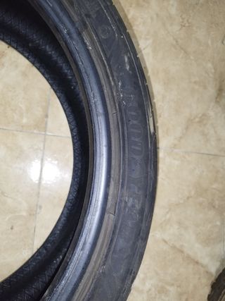 Neumático 225/40/19 93v goodyear