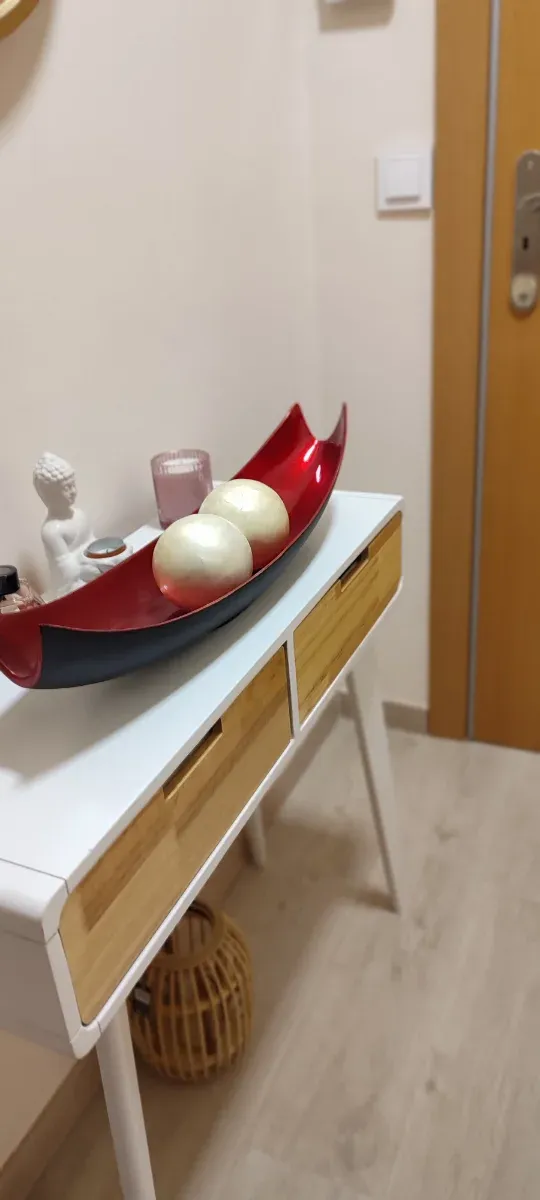 Centro de mesa rojo brillante