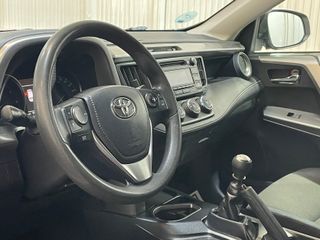 Toyota Rav4 2.0D 150D 2WD Business