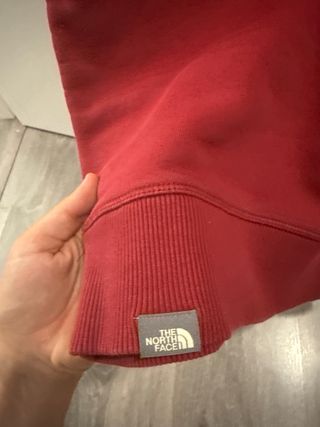 Sudadera The North Face Roja
sin capucha 
original