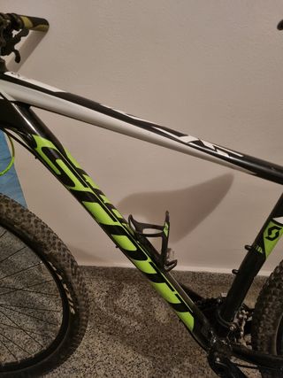 Scott Scale 950 muy cuidada.