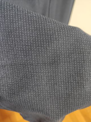 Pantalón vestir con detalles