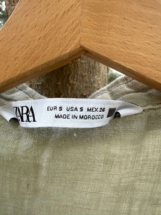 Camisa Zara estilo vintage verde talla S