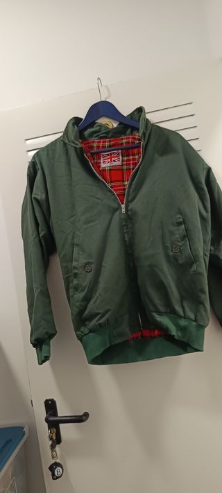 Cazadora verde con forro de cuadros