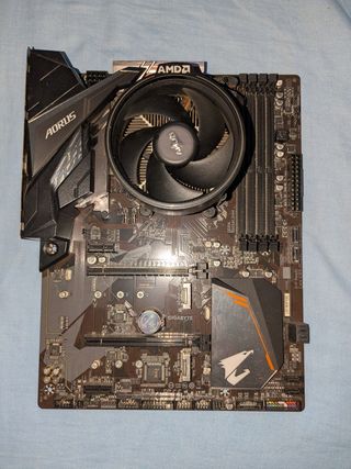 Placa Base Gigabyte + Procesador AMD