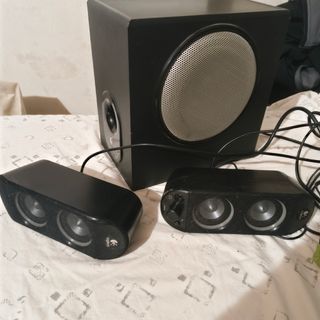 Altavoces Logitech 2.1 PC