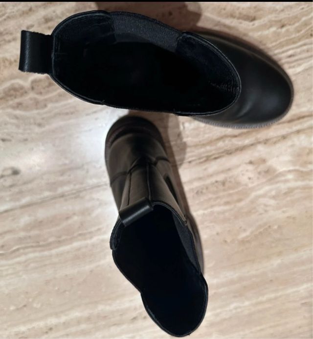 Botines Chelsea Piel Claudie Pierlot Negros