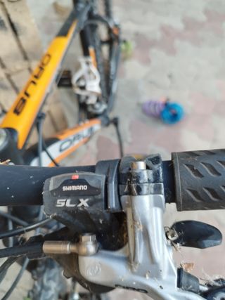 Bicicleta Opus FR100 Negra y Naranja