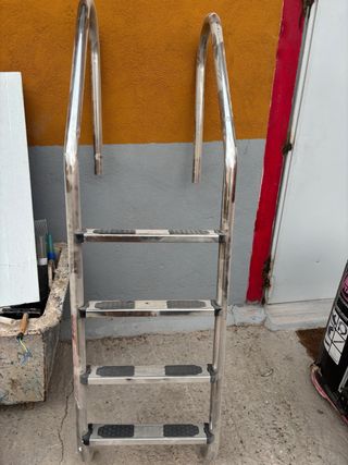 Escalera Piscina Metal