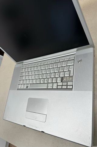 MacBook G4 Apple Plata de 17”