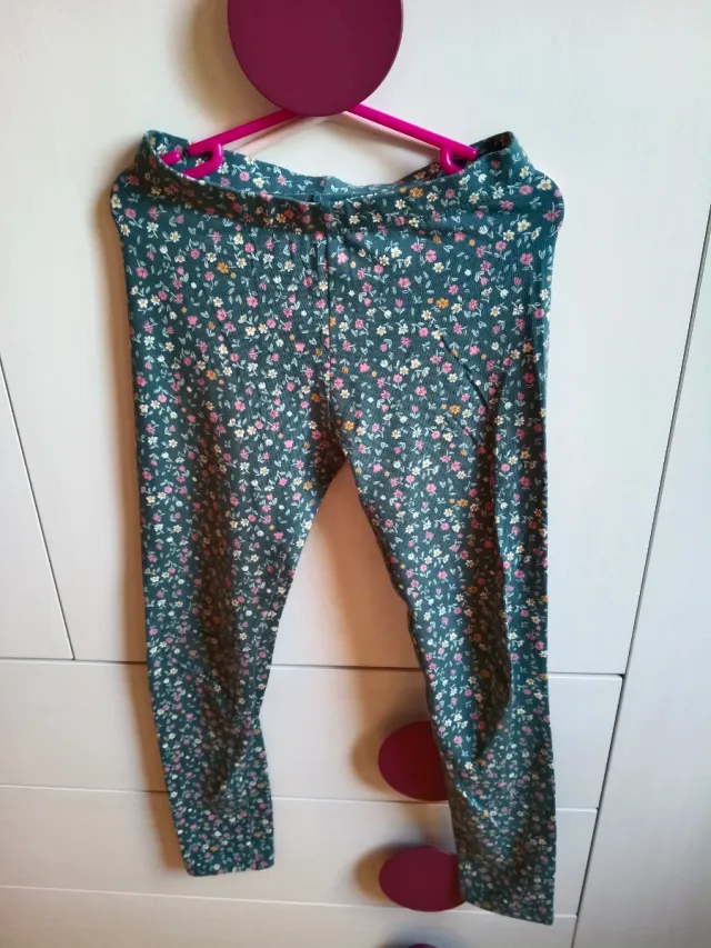 Leggings Kiabi flores 7 - 8 años