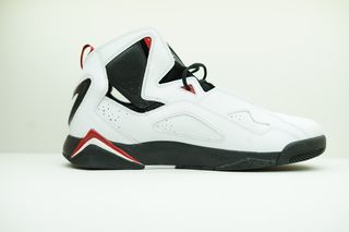 Jordan True Flight Blancas/Negras/Rojas Talla 50.5