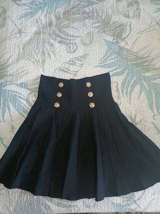 Falda plisada de punto negra