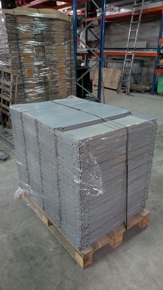 Bandejas para estantería metálica blanca