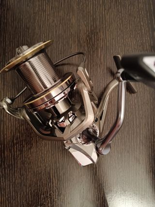 Carrete pesca NGK 14000 nuevo