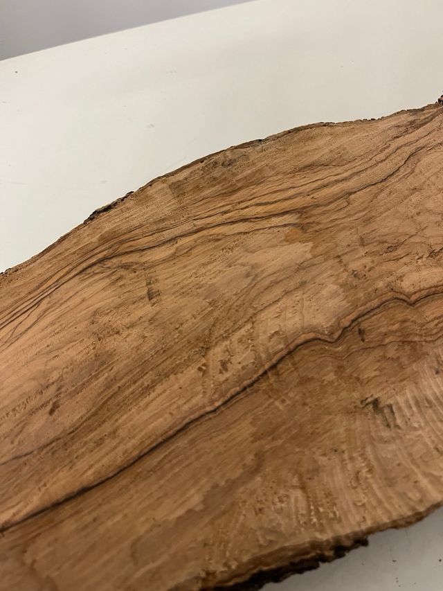 Tabla madera olivo milenario Farga 43x16
