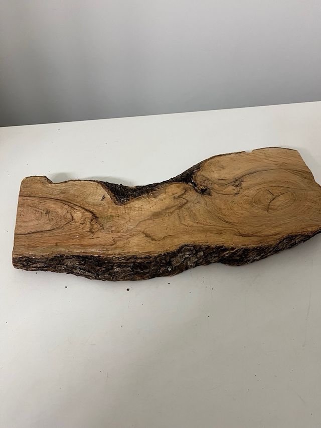 Tabla madera olivo milenario Farga 43x16