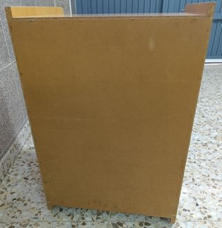 Mesita auxiliar de madera con cajones y ruedas