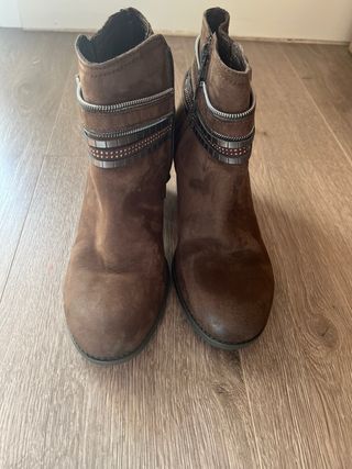 Botines mujer marrones con cremallera