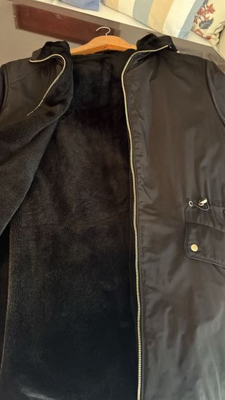 Abrigo negro reversible