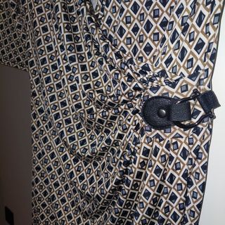 Elegante vestido estampado
