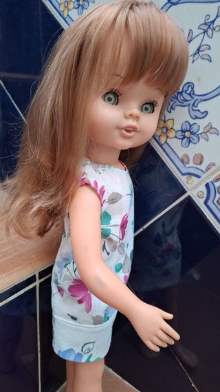 Muñeca Golden Princess Singer