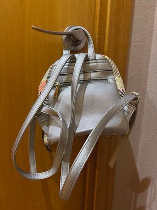 Mochila infantil tejida multicolor
