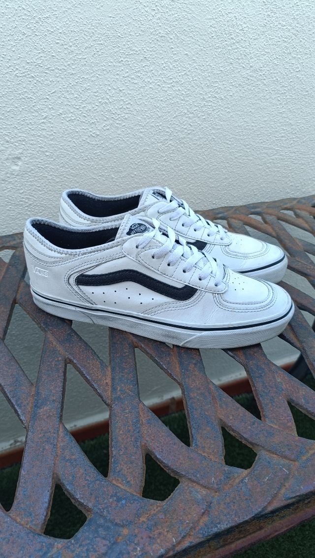 Zapatillas Vans de cuero blancas
