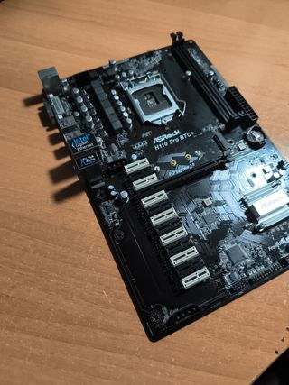 Placa Base ASRock H110 Pro BTC+