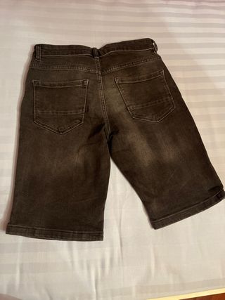 Pantalón corto vaquero negro chico Talla 38