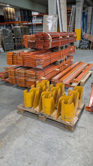 Traverse in metallo per scaffali industriali