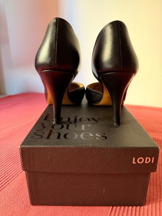 Zapatos Lodi tacón negros