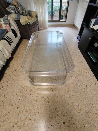 Mesa centro metraquilato y cristal