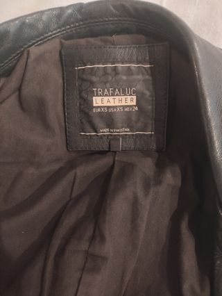 Cazadora cuero Zara negra
