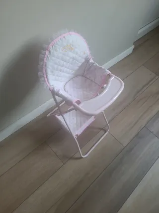 Trona para muñecas rosa con estampado