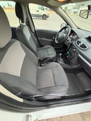 Renault Clio 2009