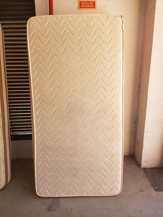Colchón individual 90 x 180 cm