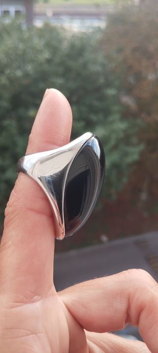 Anillo G plata y negro