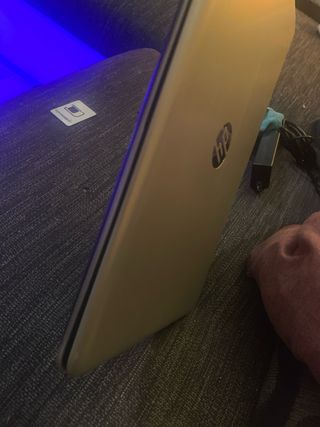 Portátil HP i7 Táctil