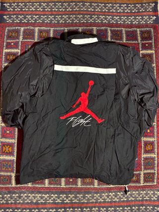 Chaqueta Jordan Negra y Roja Vintage Retro S