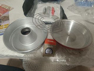 Horno Omnia con accesorios y termómetro 