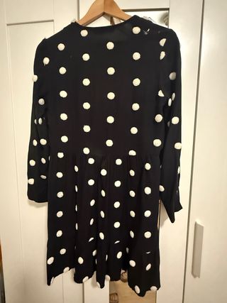 Vestido Zara negro lunares blancos