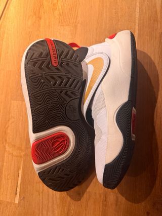 Zapatillas Nike Baloncesto Niño Blancas Rojas