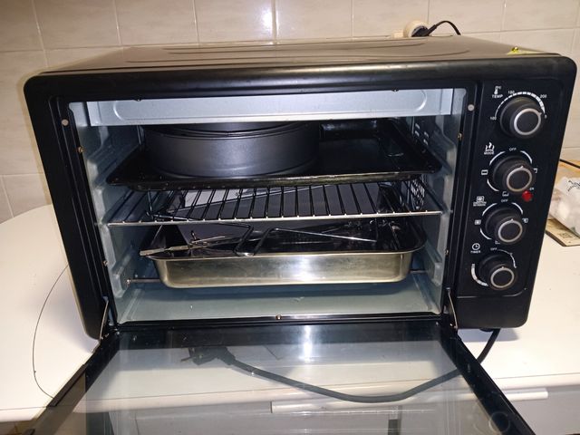 Horno de mesa Bastilipo negro