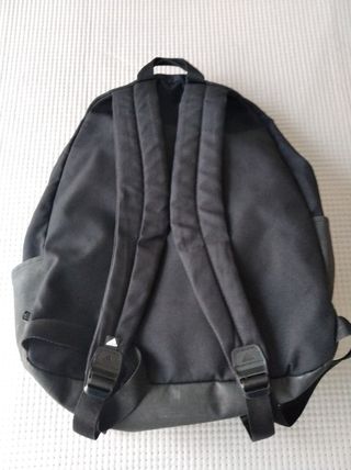 Mochila Adidas Negra