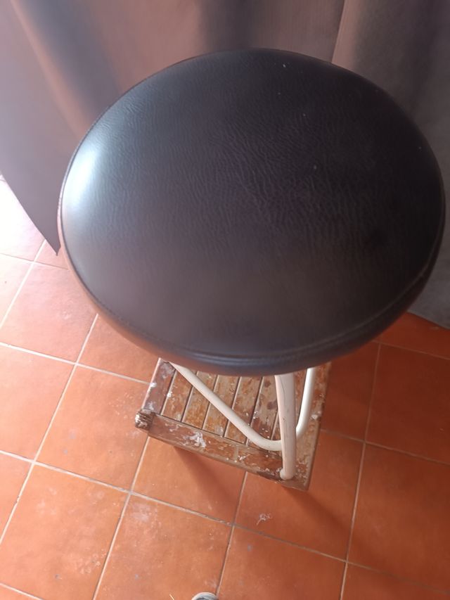 Sgabello da dentista antico