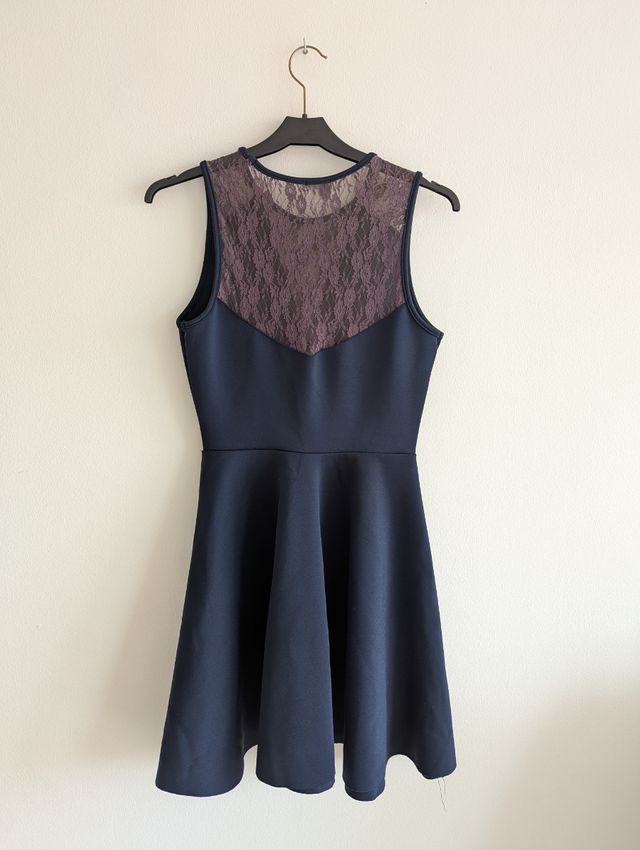 Vestido Brigitte azul marino con detalle lencero