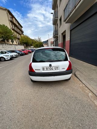 Clio  2004